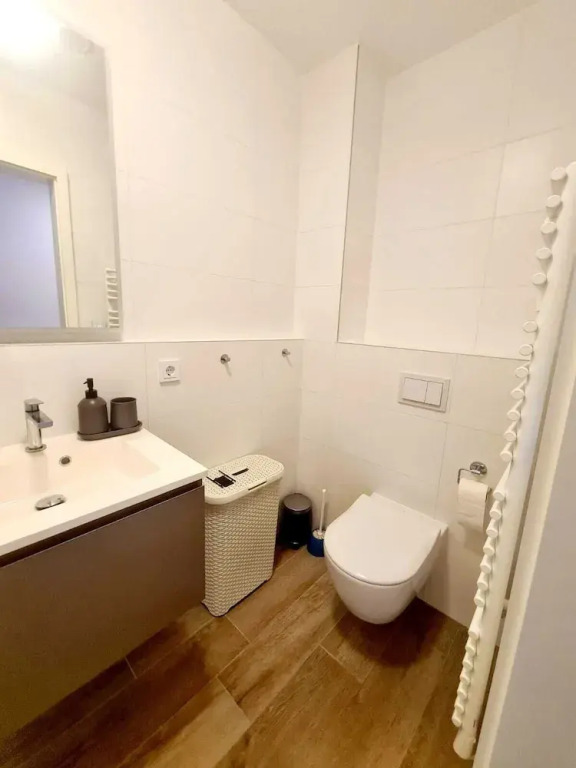 Luxury 1 bedroom with Parking