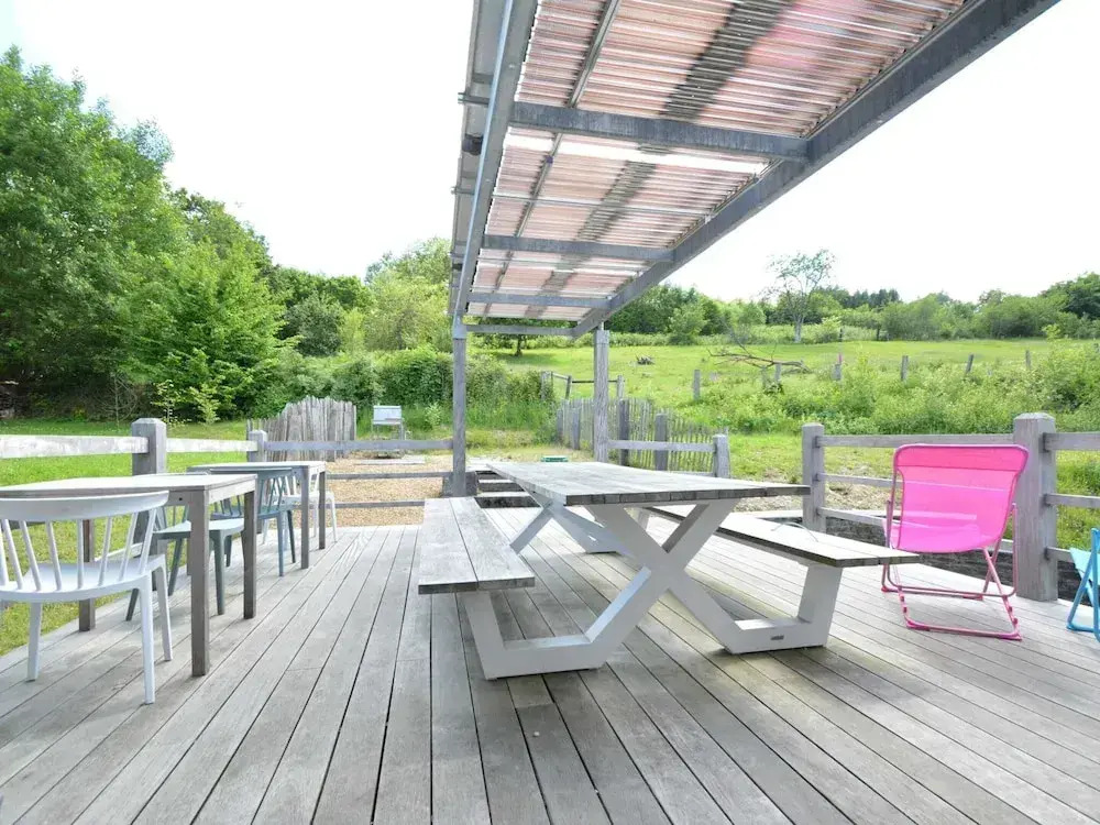 Villa with hottub in calm area