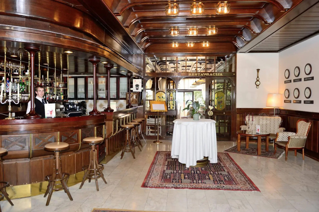 Hotel Ribno