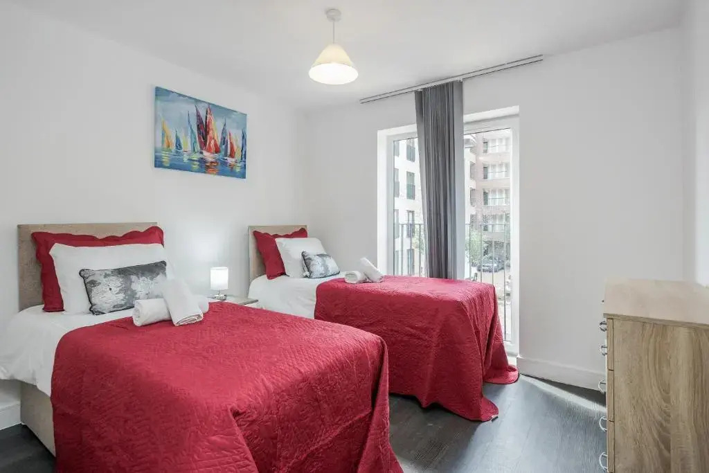 Beautiful 3-bed Apartment in Romford