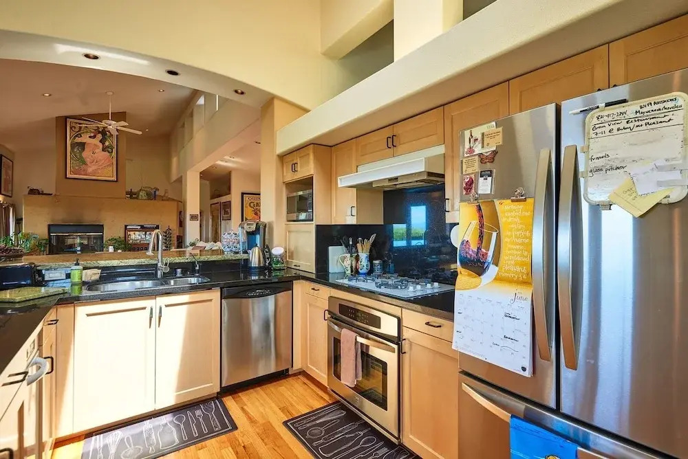 Scenic Bay View Sublime In East San Jose! 2 Bedroom Home
