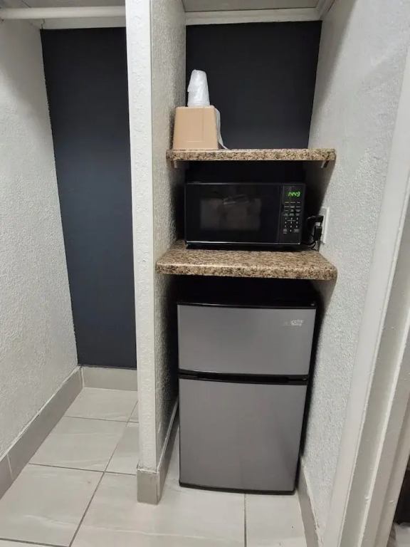 Budget Inn