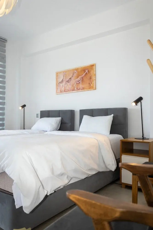 Modern and Luxurious Apartment in a Prime Resort