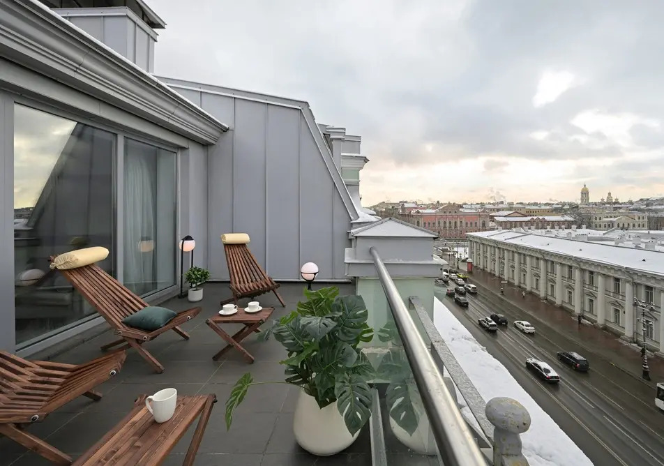 Minin Apartments на Караванной 11 (мансарда c террасой)