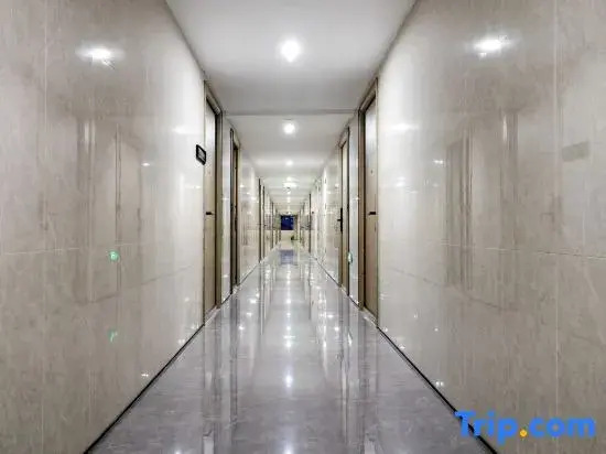 Shanhai Bieyuan · 180-Degree Scenic Apartment