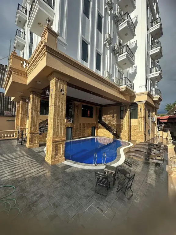 Sky hotel