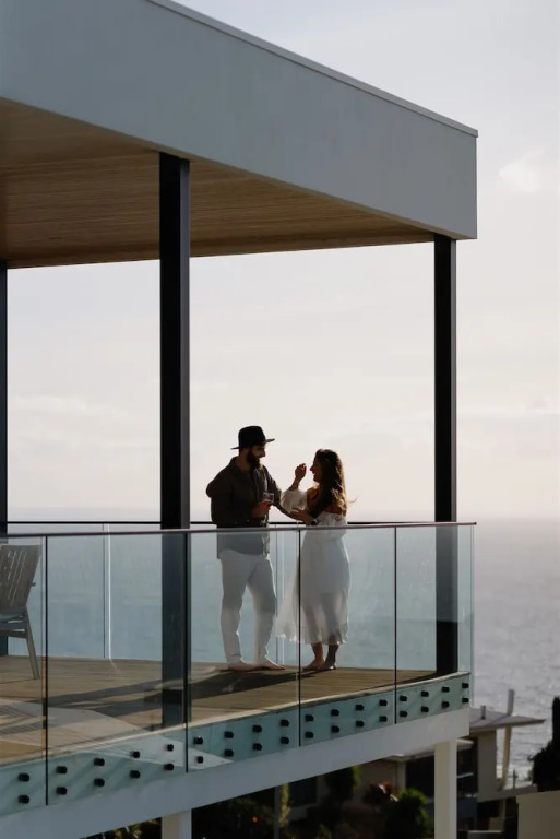 Bayview Luxe Entertainer Pool World Class View