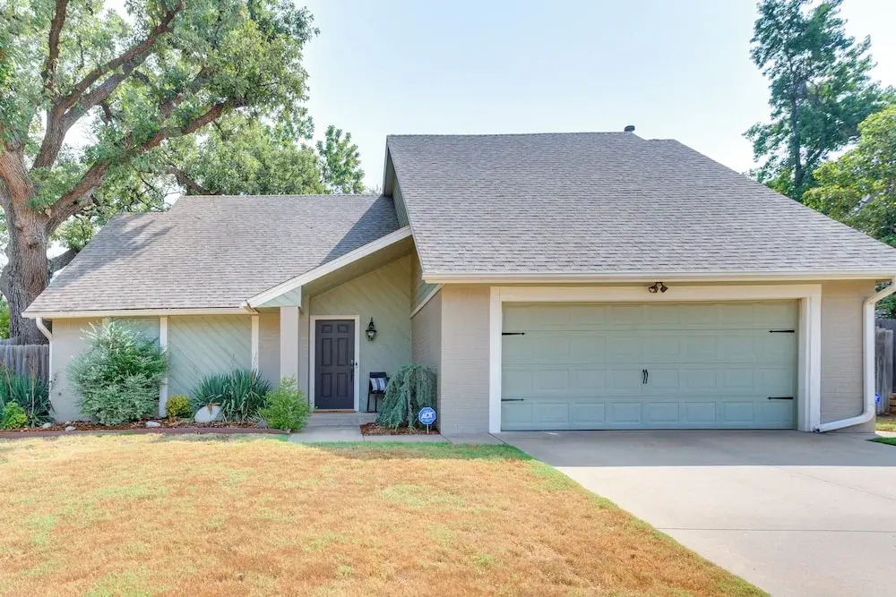 < 1 Mi to OU Campus - Norman Vacation Rental
