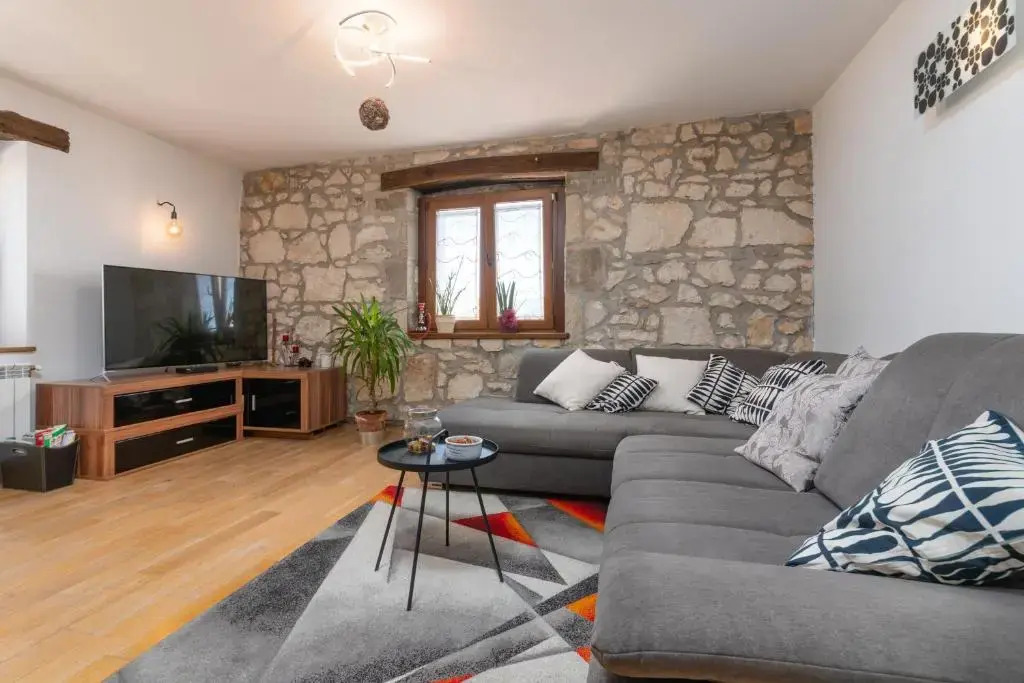 Luxury 3 Bedroom Apartment