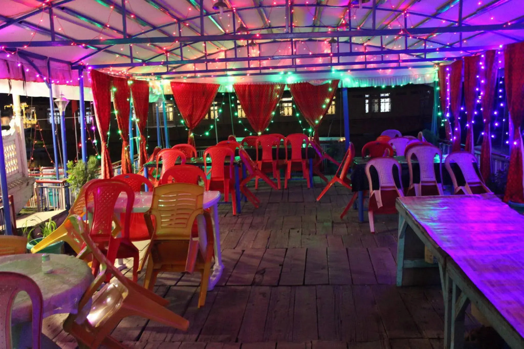 Aziz Palace Group of Houseboats