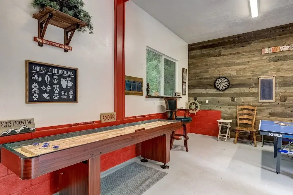 Serenity Woods - Game Room & More!