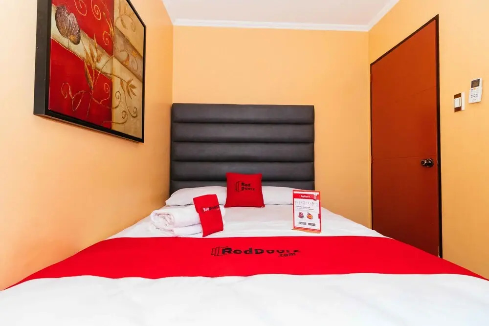 153 Executive Suites