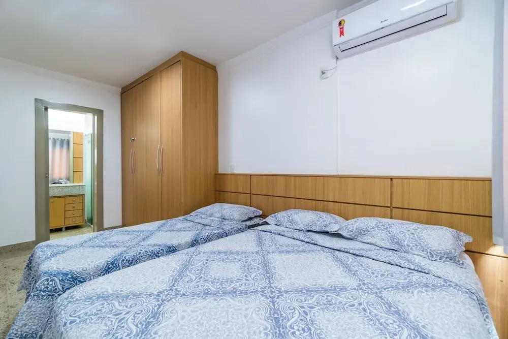 Triplex pé na areia