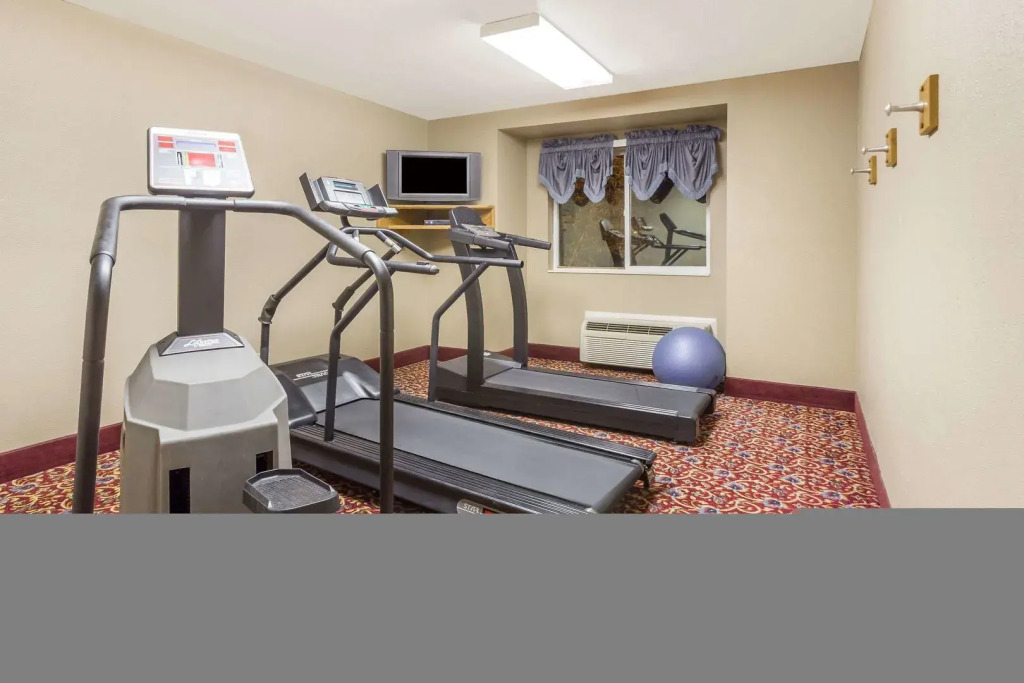 Boarders Inn and Suites Brush (ex.Microtel Inn by Wyndham Brush)