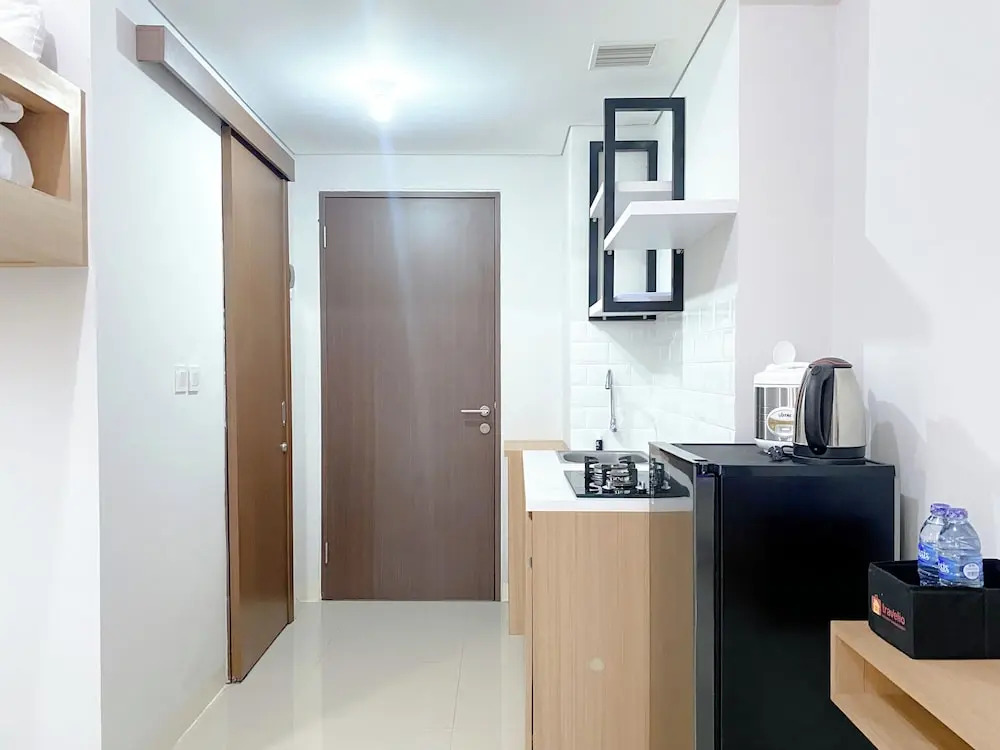 Restful And Well Designed Studio Transpark Juanda Bekasi Timur Apartment