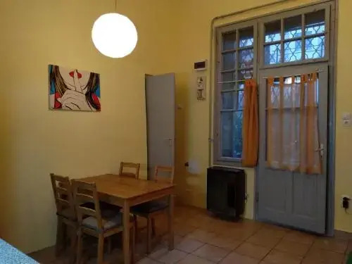 HoBar Hostel