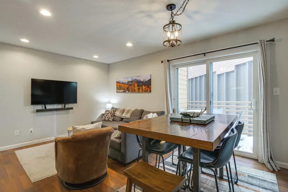 Updated Townhome Near Main Street, 10 Mi to Breck!