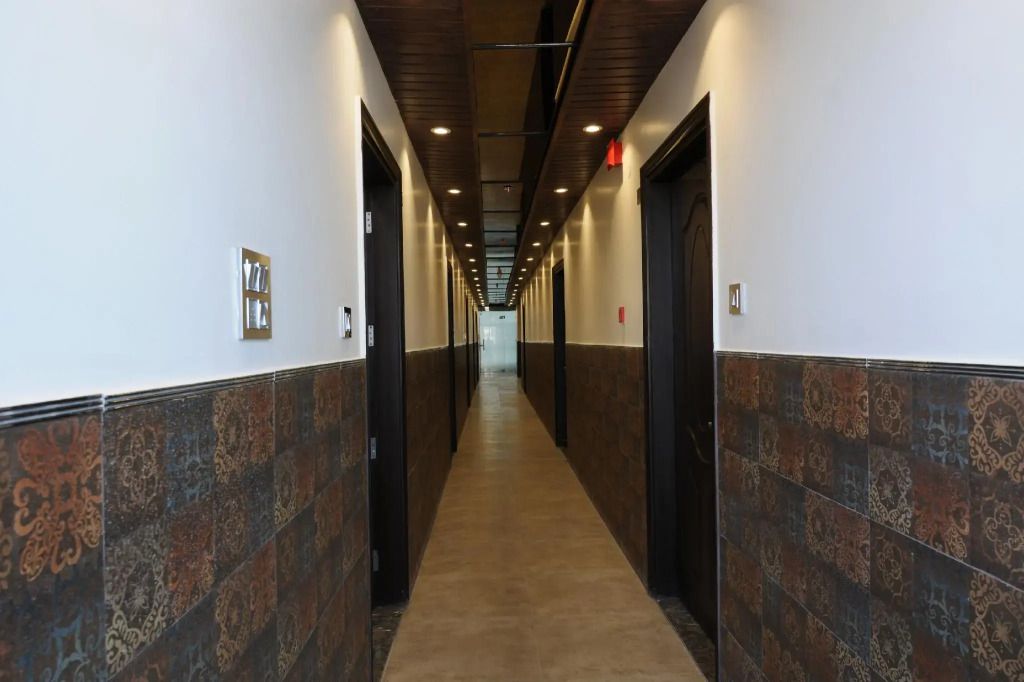 Hotel O Flyover Inn