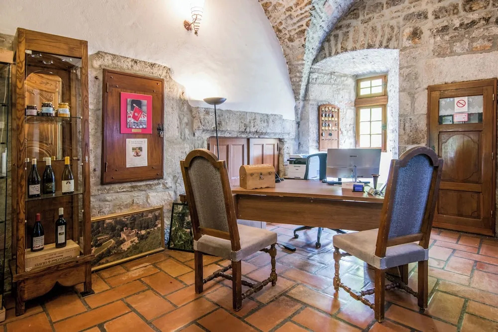 Château De La Caze Piscine & Spa - Ste Enimie