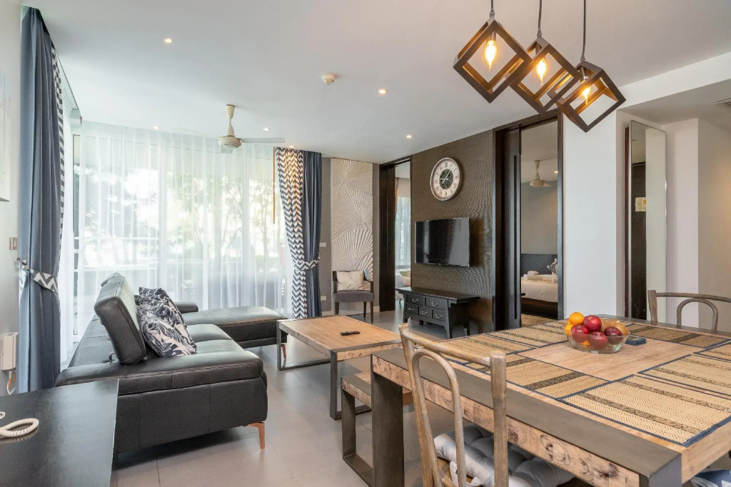 Karon Sea View Beach Apartment