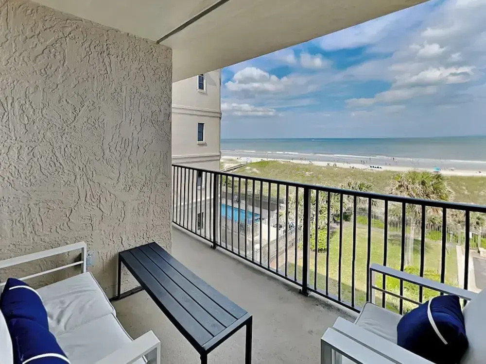Beachcomber 403 by Distinctive Beach Rentals