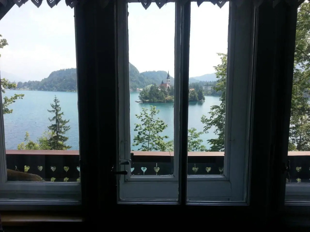 Lake View House Sovica