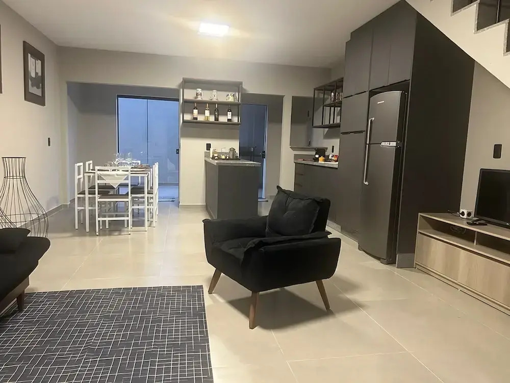 Geminado Casa 4 Alto Padrão 3 Quartos