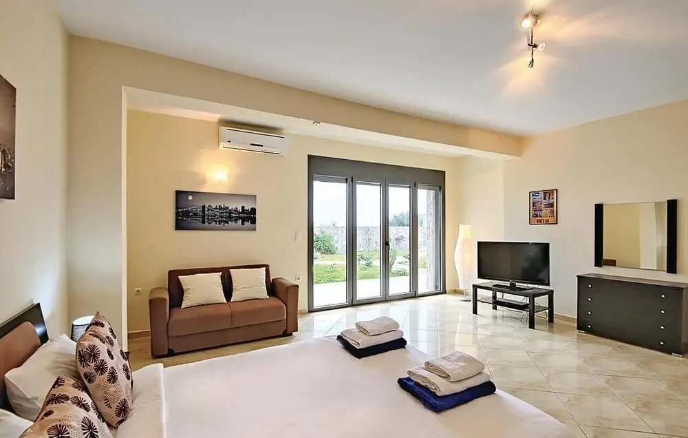 Awesome Home In Lasithi, Crete