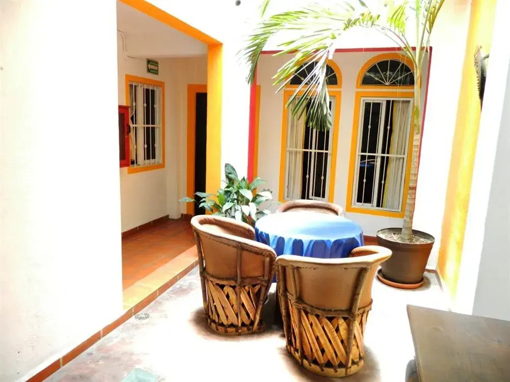La Iguana Vallarta LGBT ADULTS ONLY - Romantic Zone - Party Clubbing Street