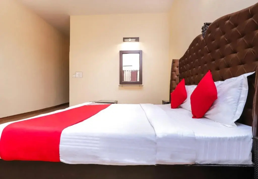 Royal Town By OYO Rooms