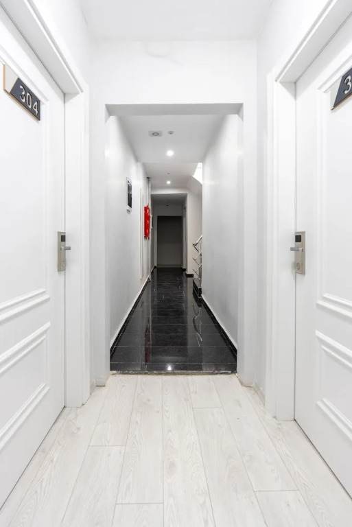 WP White Palace Hotel