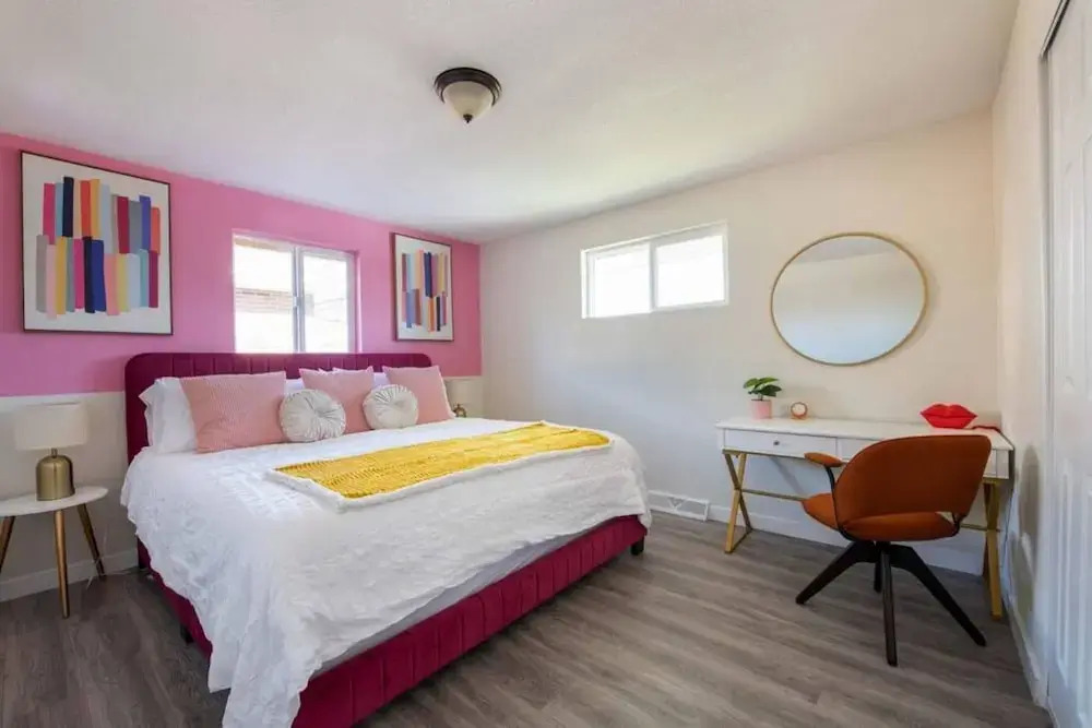 Stylish Home 4 King Beds w Pacman Near DT Denver