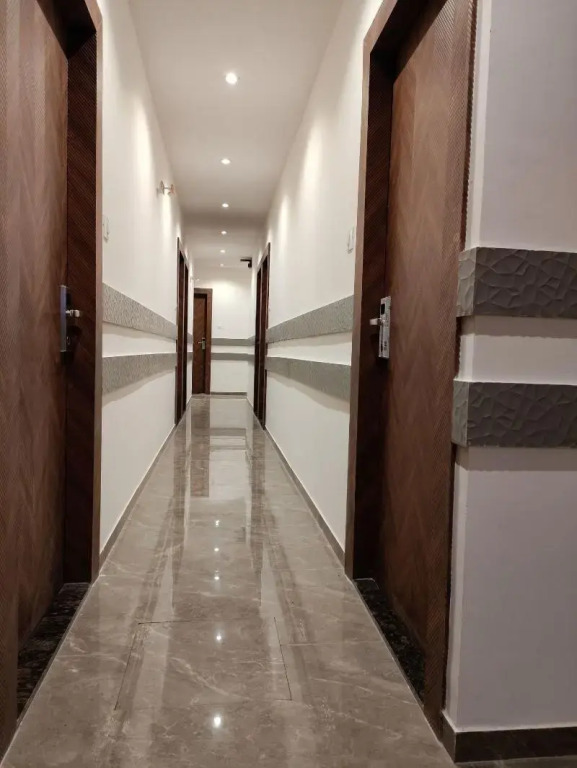 Hotel Grand Executive