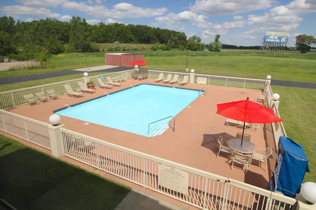 Country Inn & Suites by Radisson, Sandusky South, OH