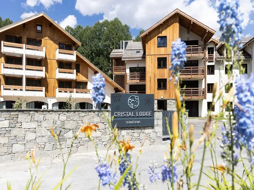 Apartment in Chantemerle With Family Ski Fun