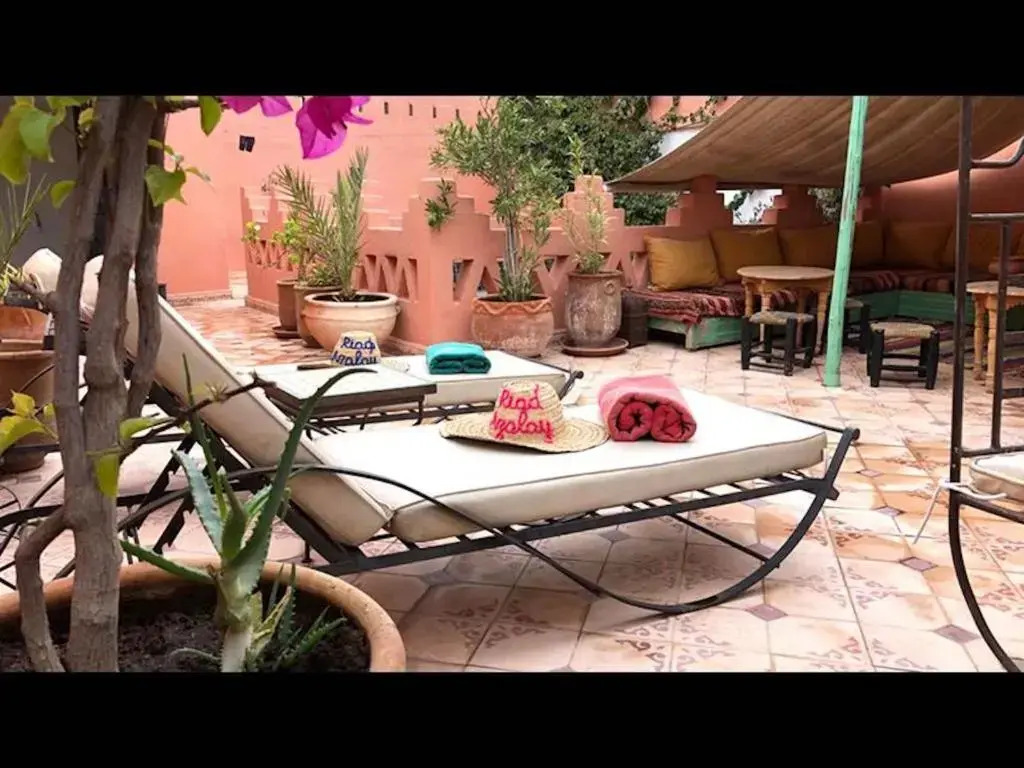 A Homey and Cozy Riad in the Heart of the Medina, 10 min Walk to Jemaa El Fna