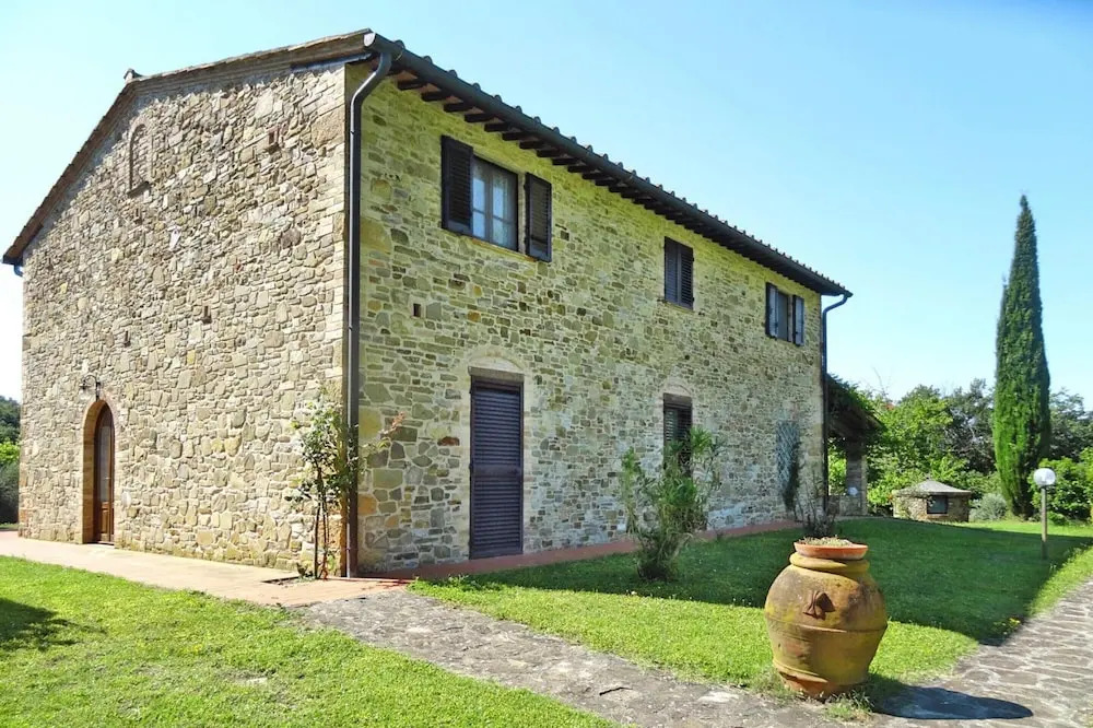 Villa in Montaione With Pool & Olive Oil