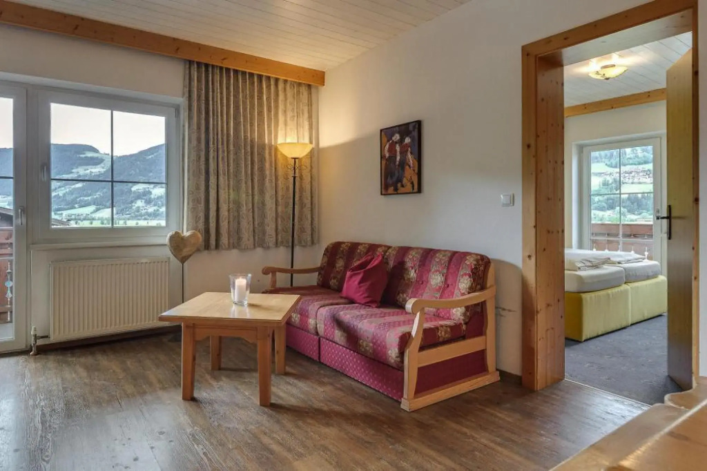 Spacious flat in Fügen