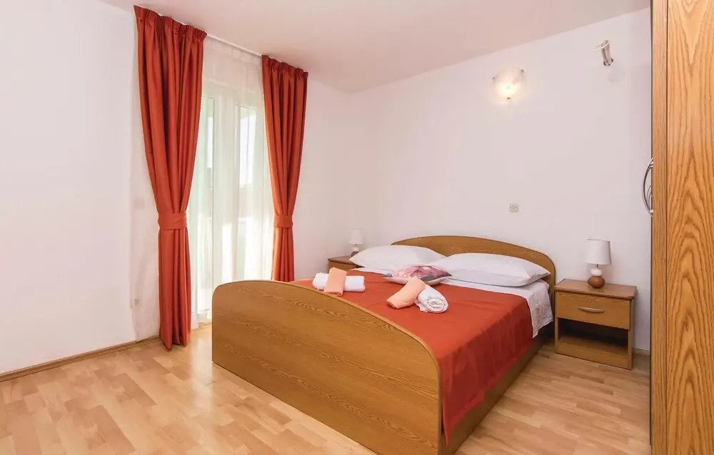 Nice Home in Pakostane With 5 Bedrooms, Wifi and Outdoor Swimming Pool