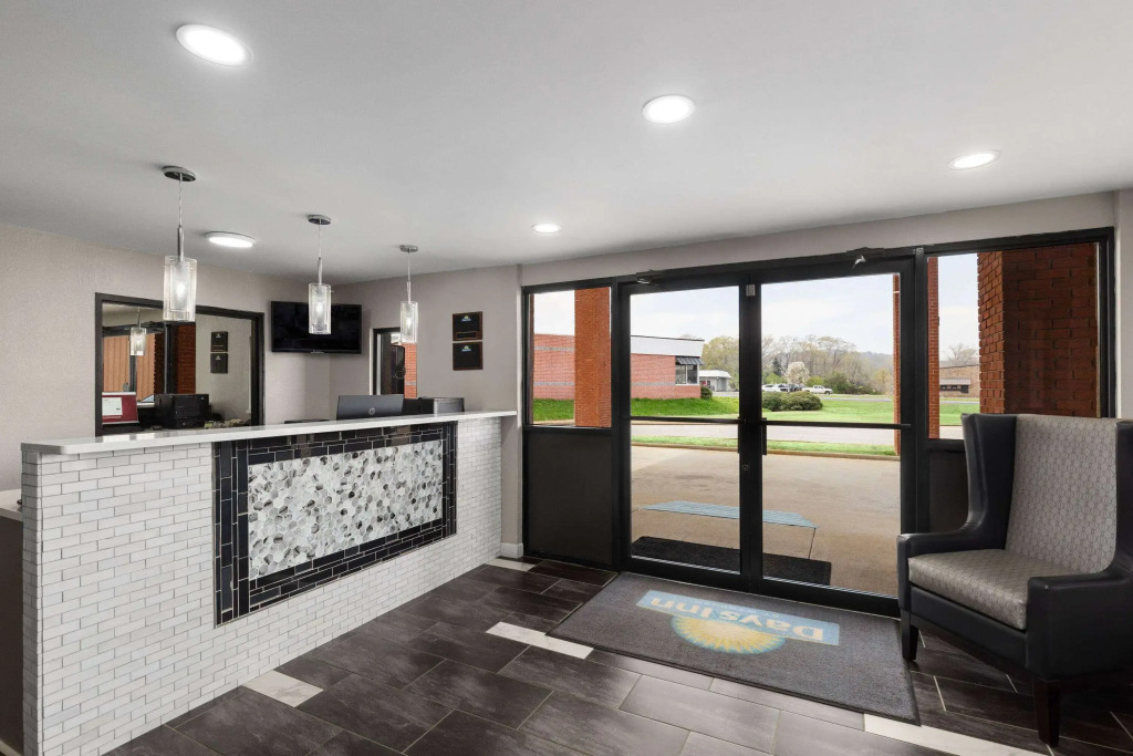 Days Inn by Wyndham Childersburg