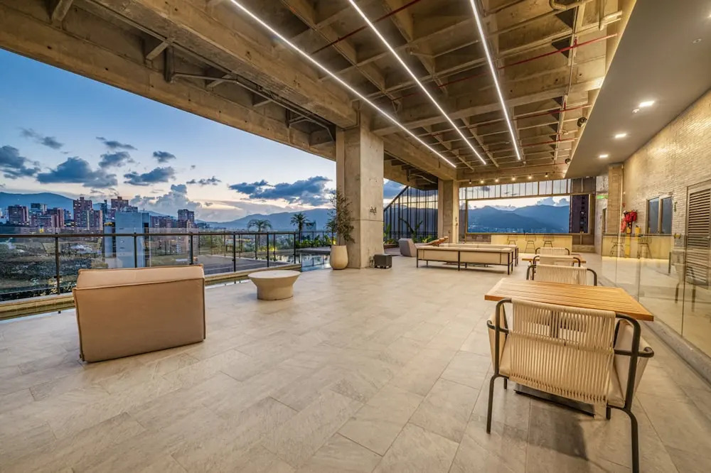 W Apartment 511 in Medell n