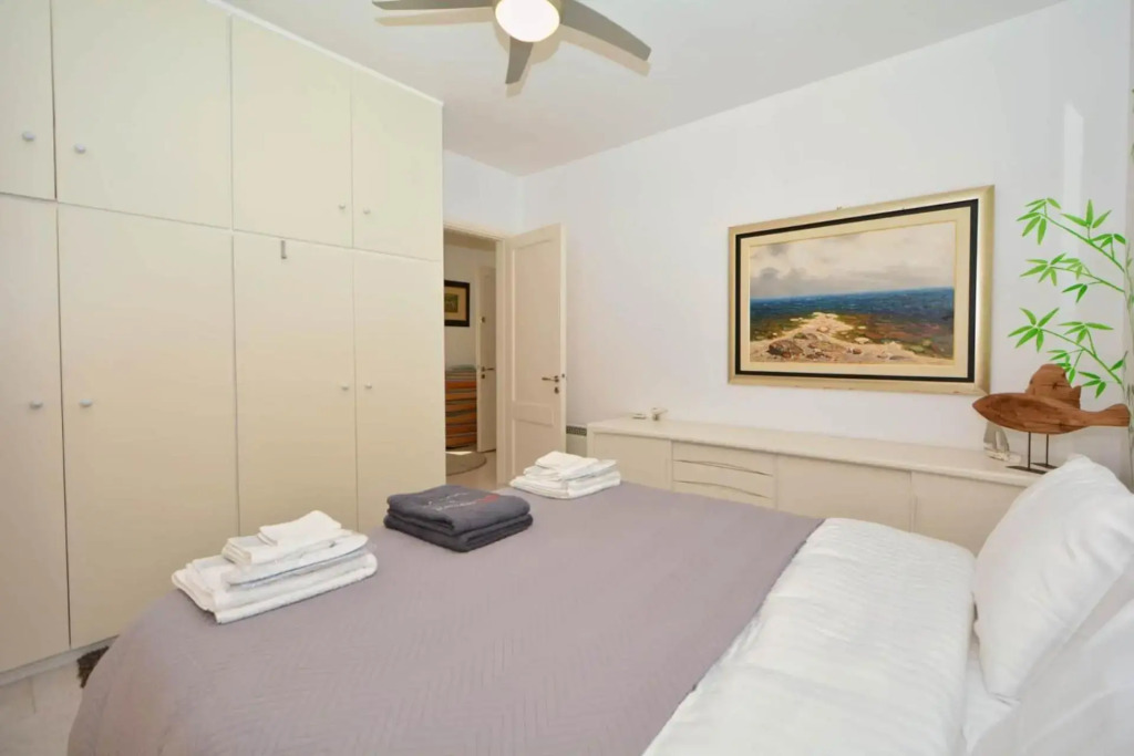 Villasonboard Dock Villa 3 Bed, 3 Bath, Canal, Greek Venice Porto Hydra