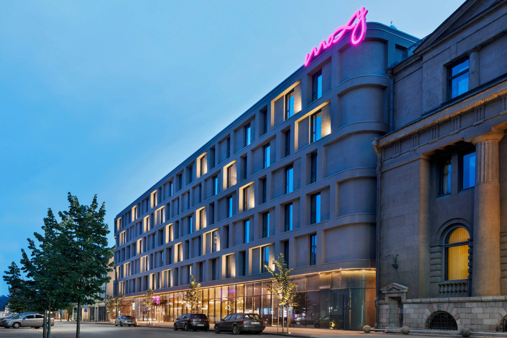 Отель Moxy Kaunas Center