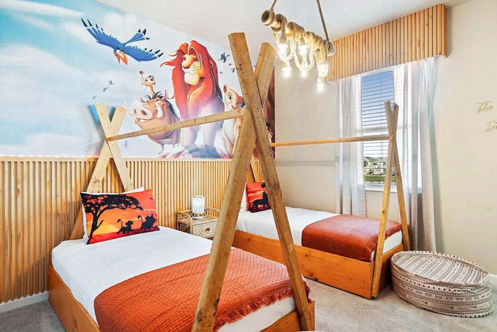 Upstay 15BR Villa w Games Room, Pool & Cinema