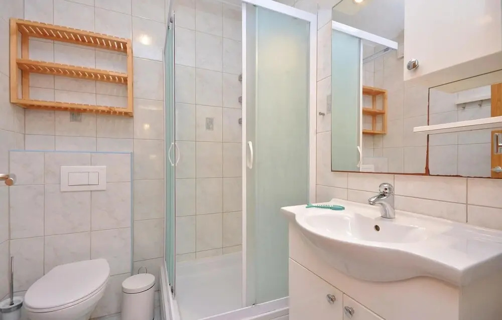 Stunning Home in Ivan Dolac With Wifi and 2 Bedrooms