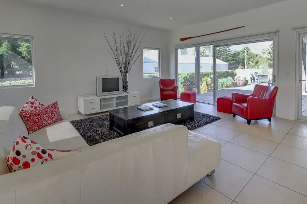 Surfs Up - Fresh and modern East Beach home
