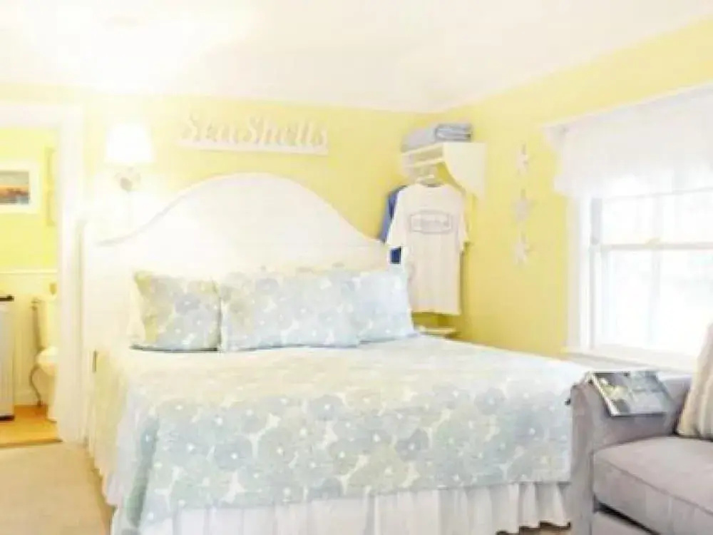 2 River Road Inn & Cottages