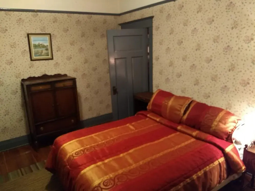 Arundel Mansions Hotel