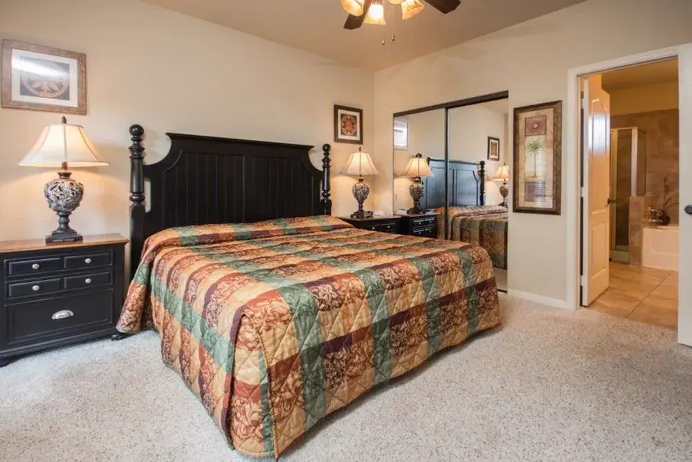 Bella Piazza 907 - 926
