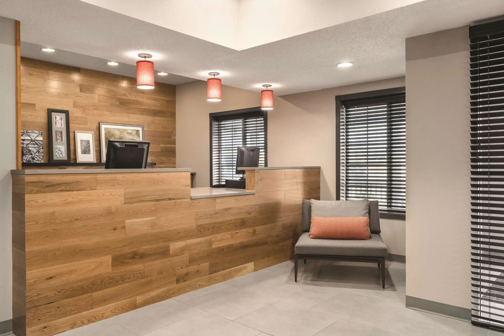 Country Inn & Suites by Radisson, Big Flats , NY